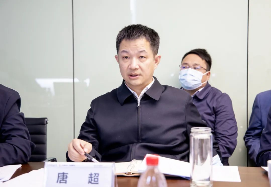 武汉市委常委、武汉经开区工委书记刘子清到中设数字调研指导